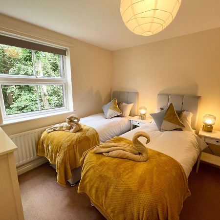 Best Price - Amazing 2 Bed 2 Bath - 4 Singles Or Super King Beds, 10 Min Walk To City Centre, 5 Minute Walk To Mayflower Theatre, Smart Tv, Ensuite, Balcony, Free Parking Southampton Luaran gambar