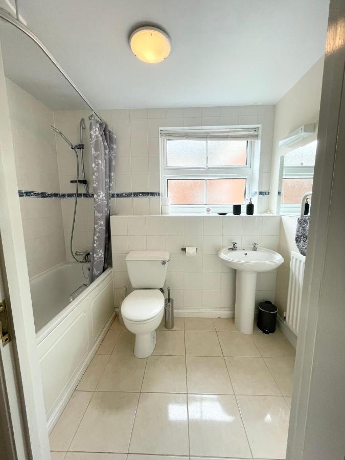 Best Price - Amazing 2 Bed 2 Bath - 4 Singles Or Super King Beds, 10 Min Walk To City Centre, 5 Minute Walk To Mayflower Theatre, Smart Tv, Ensuite, Balcony, Free Parking Southampton Luaran gambar
