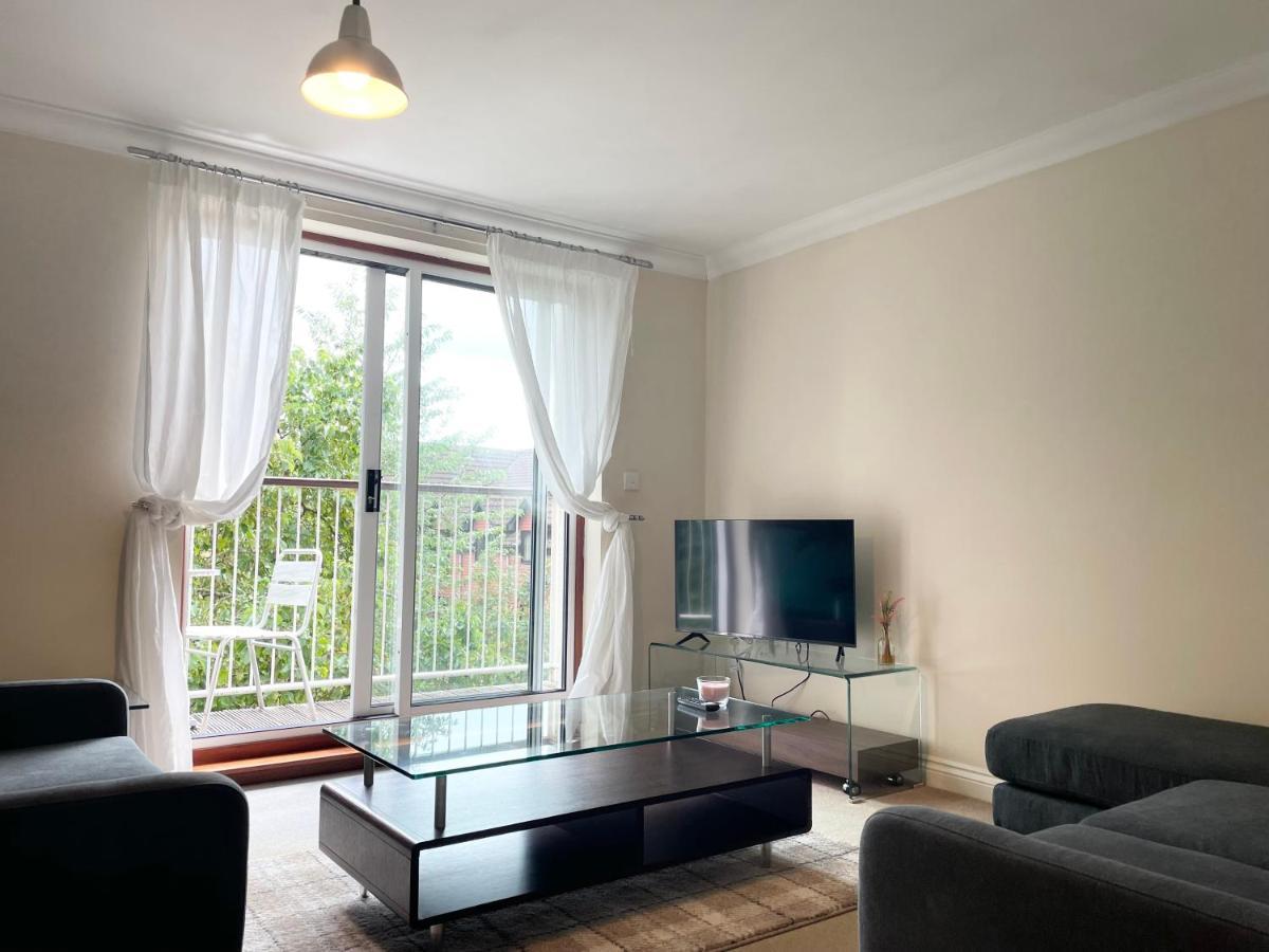 Best Price - Amazing 2 Bed 2 Bath - 4 Singles Or Super King Beds, 10 Min Walk To City Centre, 5 Minute Walk To Mayflower Theatre, Smart Tv, Ensuite, Balcony, Free Parking Southampton Luaran gambar