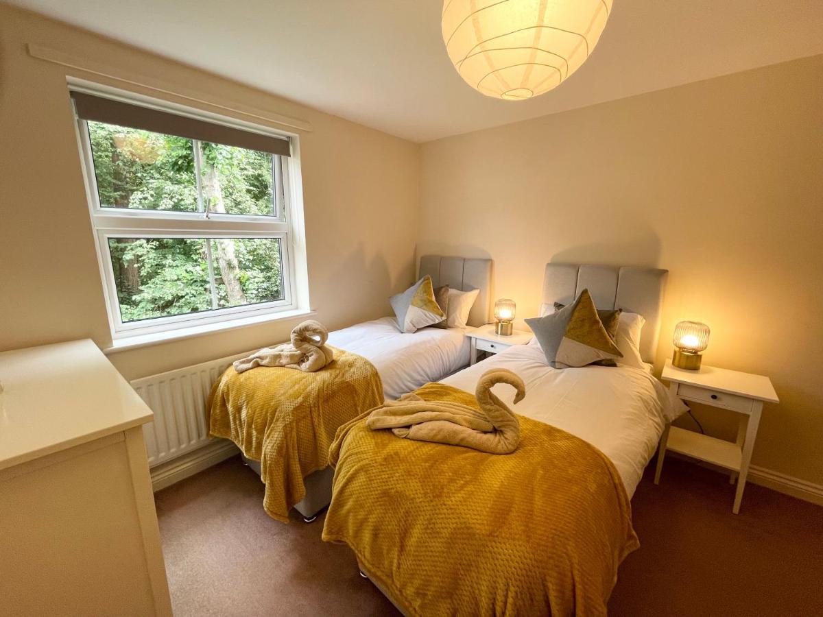 Best Price - Amazing 2 Bed 2 Bath - 4 Singles Or Super King Beds, 10 Min Walk To City Centre, 5 Minute Walk To Mayflower Theatre, Smart Tv, Ensuite, Balcony, Free Parking Southampton Luaran gambar