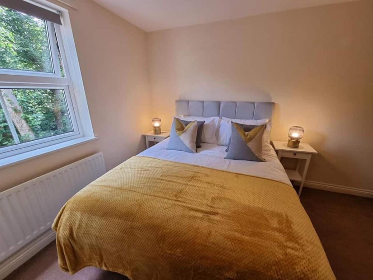 Best Price - Amazing 2 Bed 2 Bath - 4 Singles Or Super King Beds, 10 Min Walk To City Centre, 5 Minute Walk To Mayflower Theatre, Smart Tv, Ensuite, Balcony, Free Parking Southampton Luaran gambar