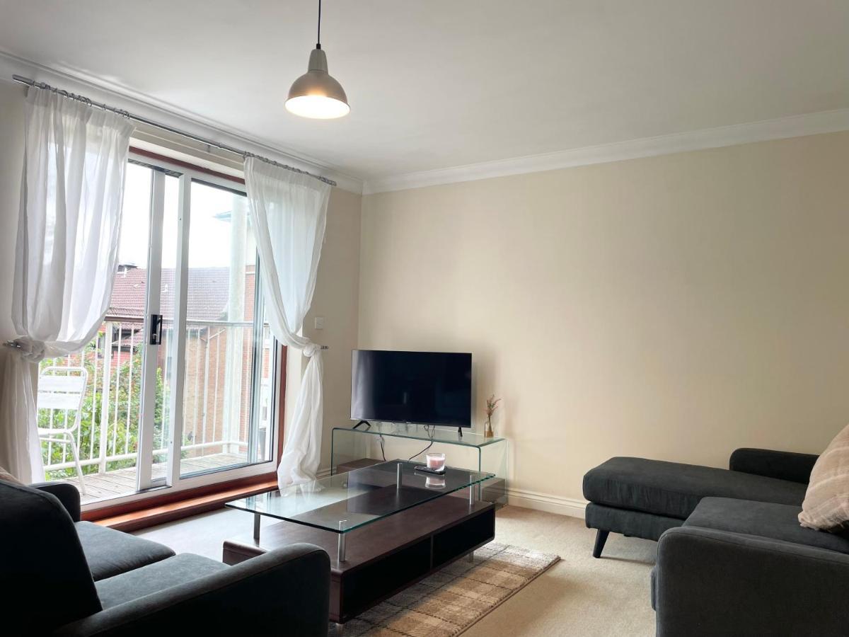 Best Price - Amazing 2 Bed 2 Bath - 4 Singles Or Super King Beds, 10 Min Walk To City Centre, 5 Minute Walk To Mayflower Theatre, Smart Tv, Ensuite, Balcony, Free Parking Southampton Luaran gambar